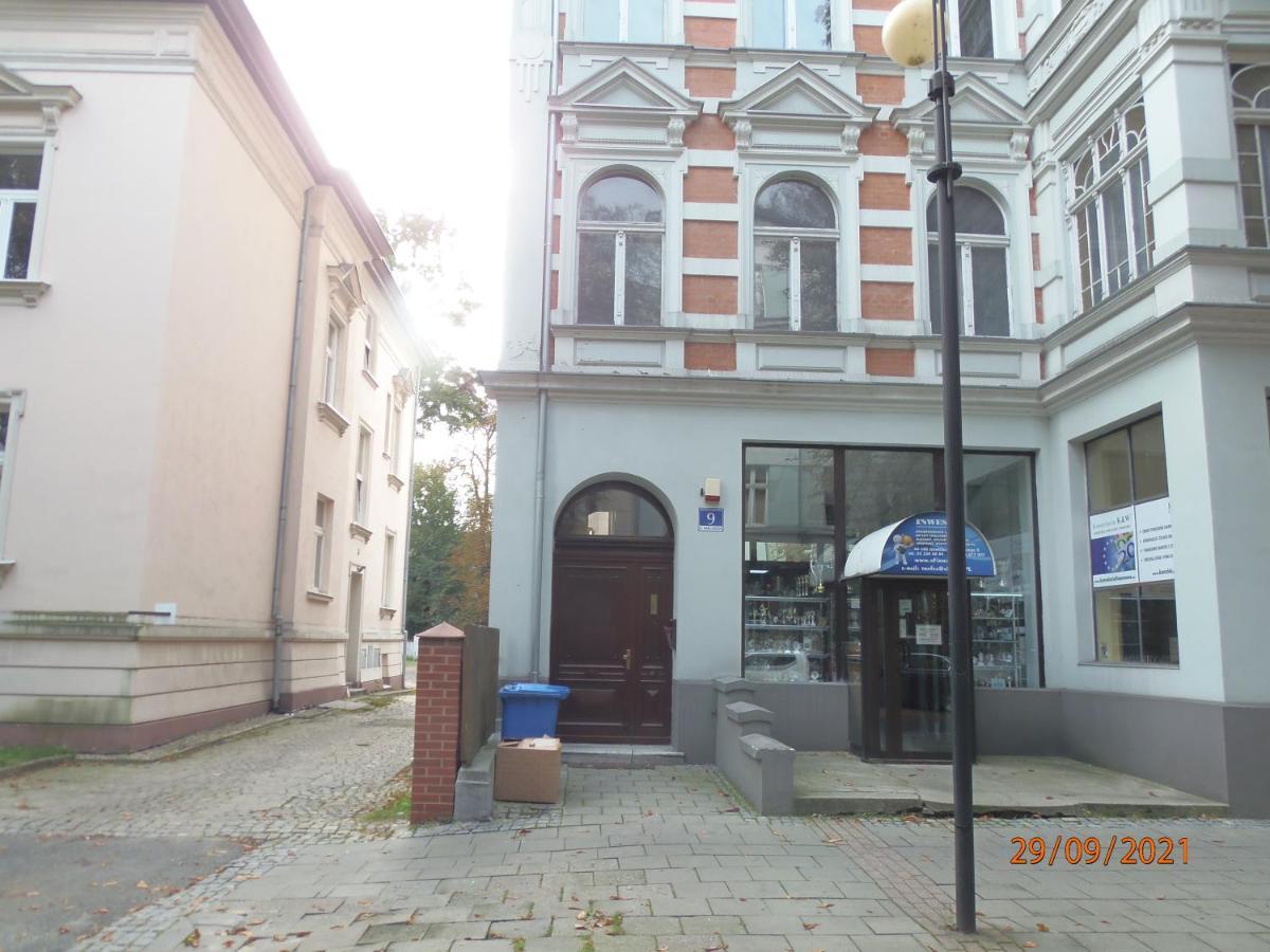 Apartament Kasztanowy Apartamento Gliwice Exterior foto